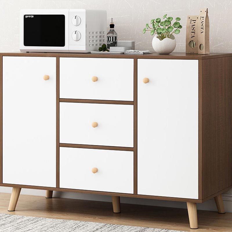 Sideboard di ristoro ingegnerizzato in stile contemporaneo con base in legno massiccio
