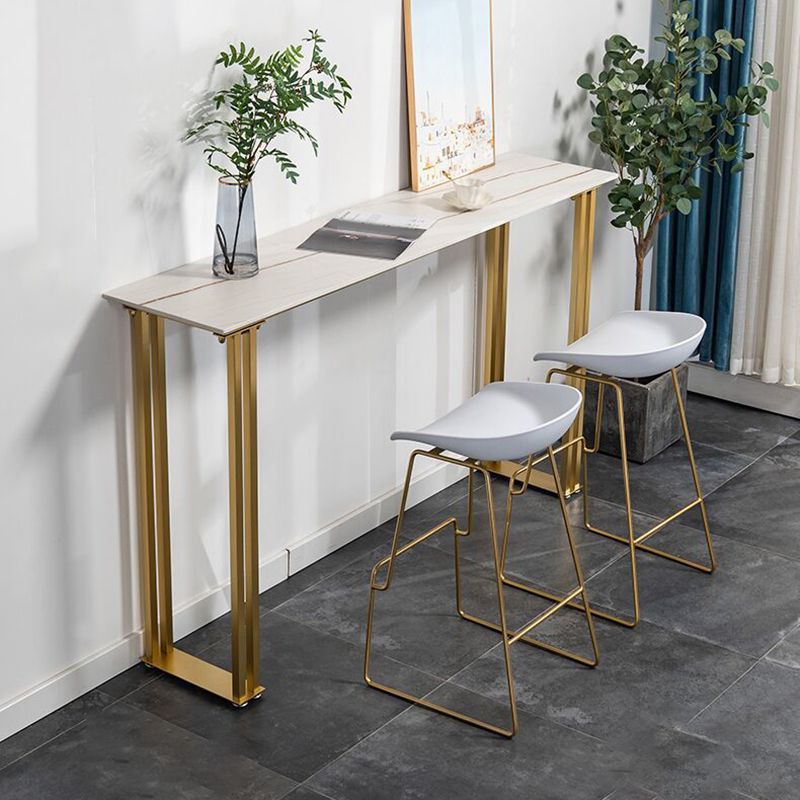 Table de bar à barre vers le haut en pierre péouttrée