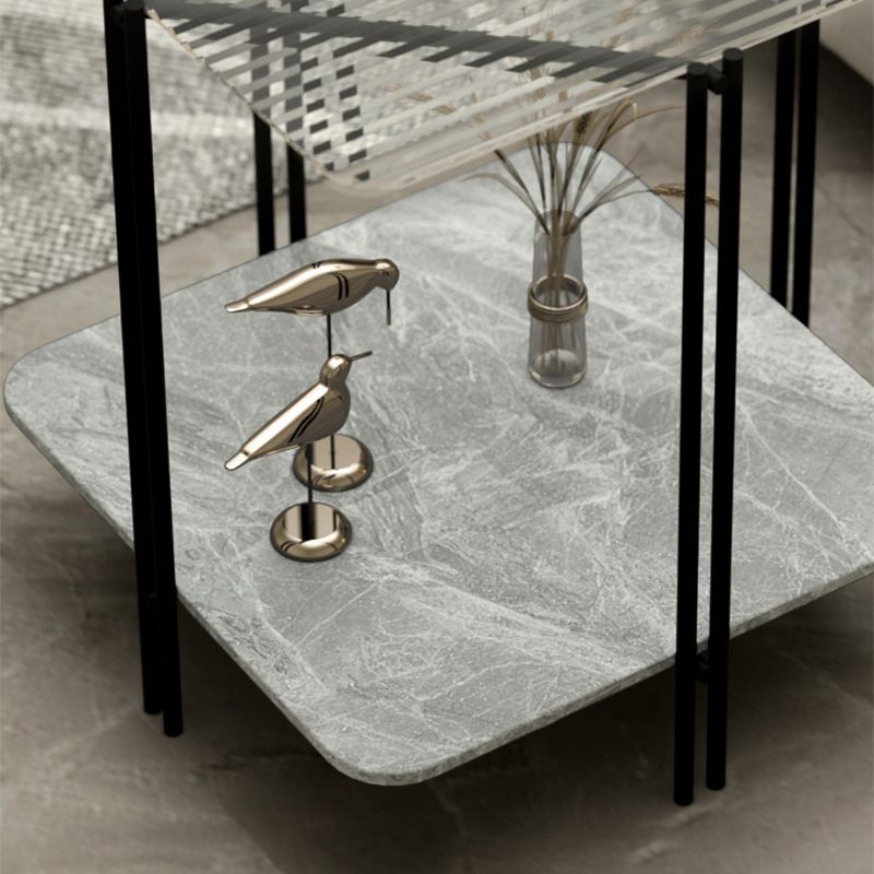 Cuadrado de vidrio 4 patas Mesa lateral de 23.6 "de altura con estante de almacenamiento