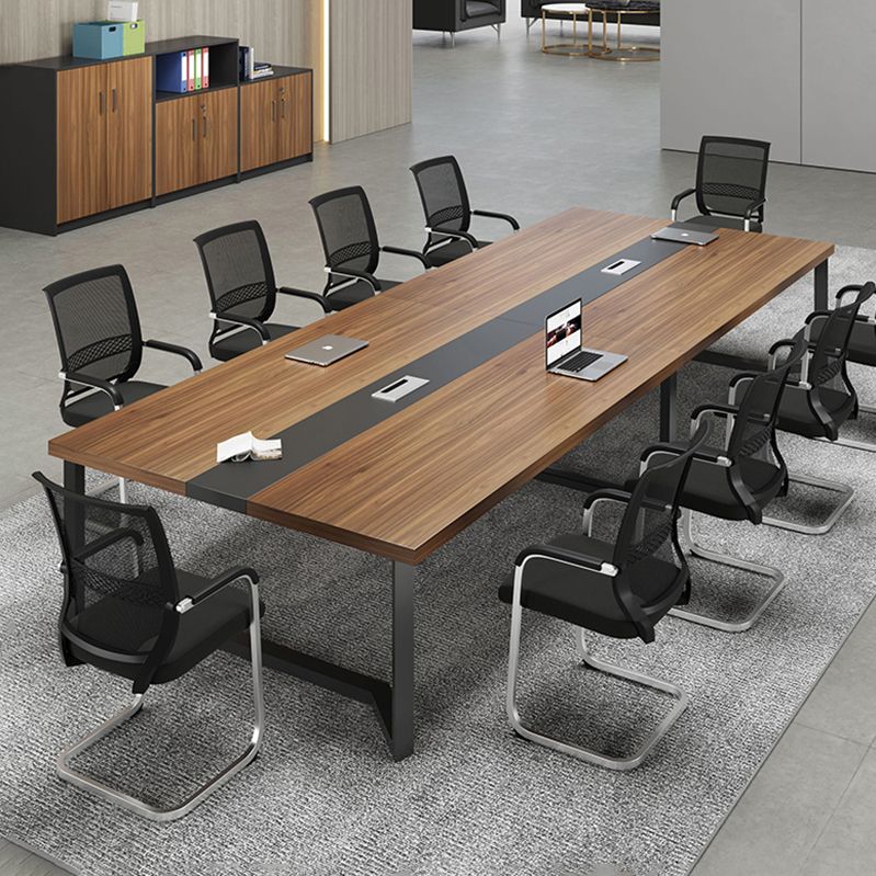 Contemporary Style Meeting Desk Brown Office Desk for Office and Meeting Room Clearhalo 'furn' 'furn_office_desk' 'Furniture' 'Office Desks' 'Office Furniture' 'office_desk' 1200x1200_a80b1f12-bd58-4103-9e98-828035cbc9bc