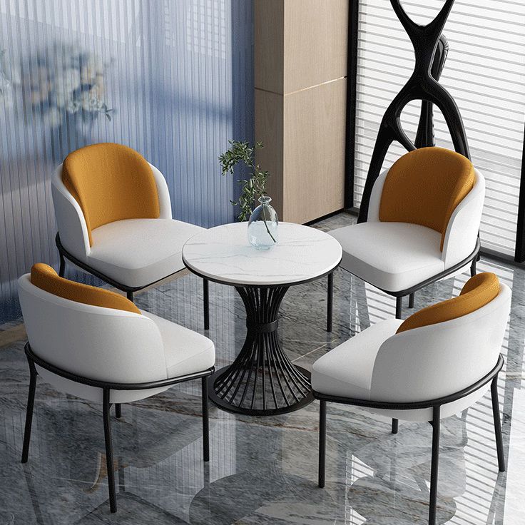 Table à manger rond de luxe traditionnelle