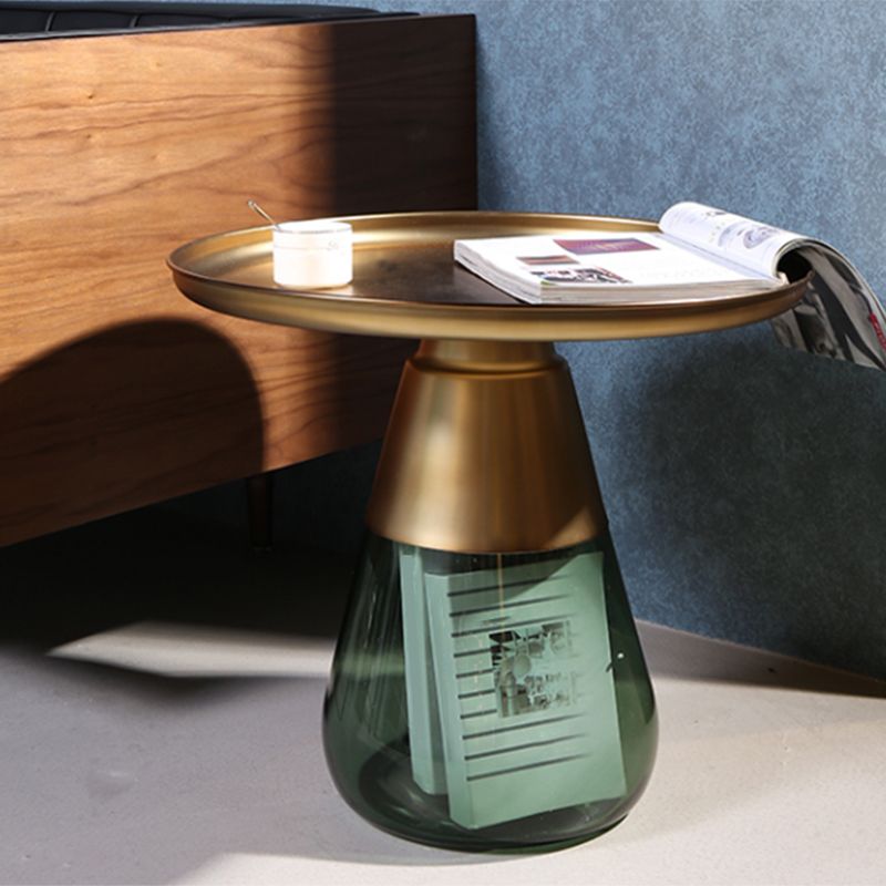 Mid-century Modern Style Round Metal Table with Glass Monopod Base Coffee Table Clearhalo 'Coffee & Accent Tables' 'Coffee Tables' 'coffee_tables' 'furn' 'furn_coffee_tables' 'Furniture' 'Living Room Furniture' 1200x1200_a9108fa9-d25e-462b-b78f-6fe07b4432a8