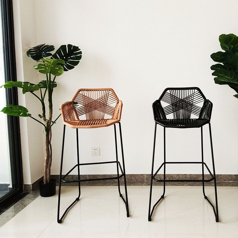Modern Style Metal Bar Stool with Footrest and Low Back Balcony Lounge Bar Stool 30 Inch Clearhalo 'Bar Furniture' 'Bar Stools' 'bar_stools' 'furniture_bar_stools' 'Kitchen & Dining Furniture' 'kitchen&dining_furn' 'kitchen' 'kitchen_furn' Furniture' 1200x1200_a97977f1-0aef-4979-808b-c5a061499756