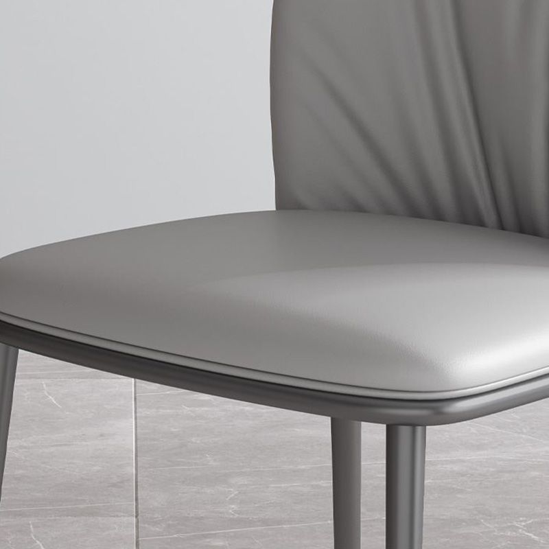 Moderne stijl faux lederen stoelarmloze metalen zijstoel voor thuisgebruik