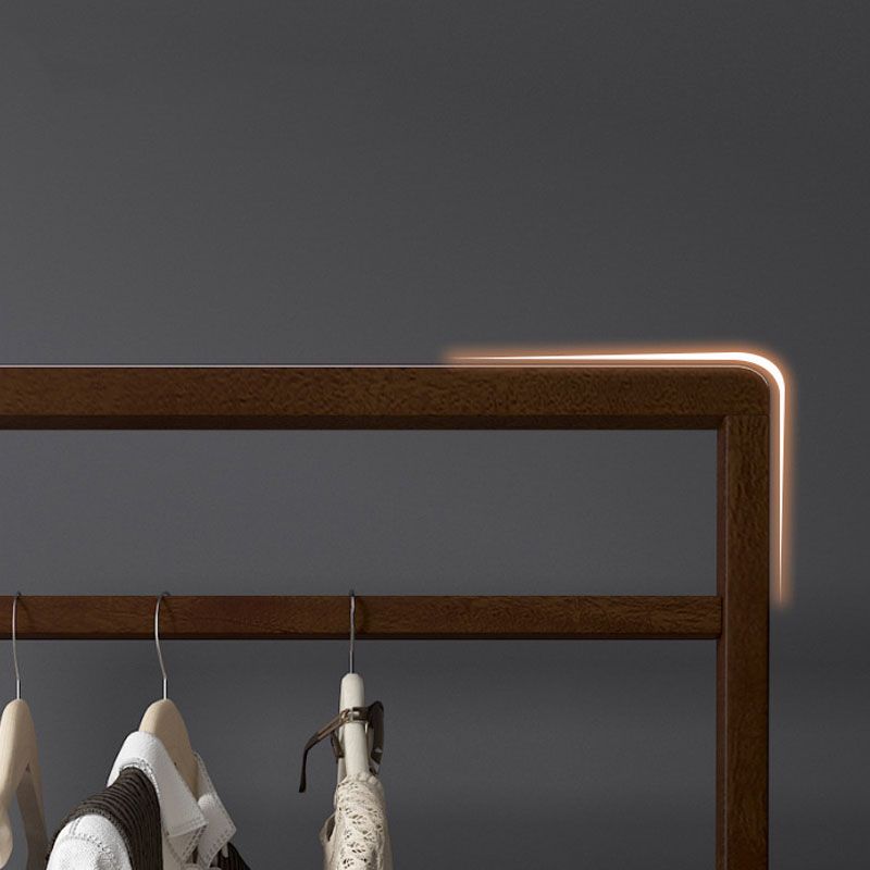 Rack de manteau traditionnel en bois massif en bois massif rack de conception avec étagères avec étagères