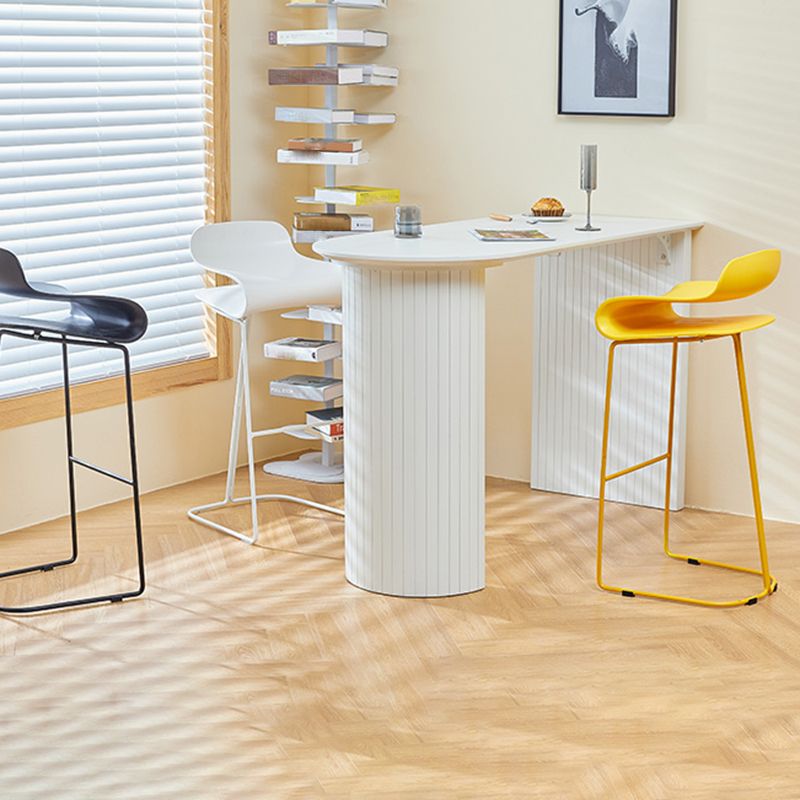 Contemporary Bar Stool Plastic Counter Bar Stool with Metal Legs Clearhalo 'Bar Furniture' 'Bar Stools' 'bar_stools' 'furn' 'furn_bar_stools' 'Furniture' 'furniture_bar_stools' 'Kitchen & Dining Furniture' 1200x1200_aa3c8dba-703e-40ea-a5cd-10b03dbd086e