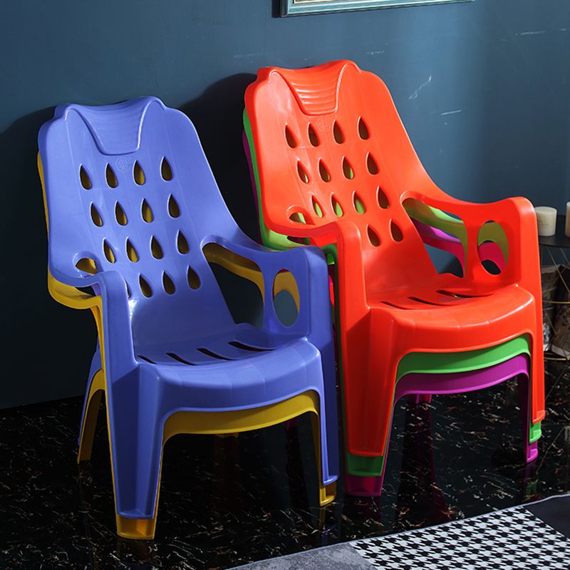 Modern Style Plastic Dining Arm Chairs Slat Back Stacking Side Chairs for Home Clearhalo ' kitchen&dining_furn' 'Dining Chairs' 'Dining Tables & Seating' 'dining_chair' 'furn' 'furn_dining_chair' 'Furniture' 'furniture_dining_chair' 'Kitchen & Dining Furniture' 'kitchen' 1200x1200_aabf40d0-ab82-4250-bc1f-bf4de0aede4f