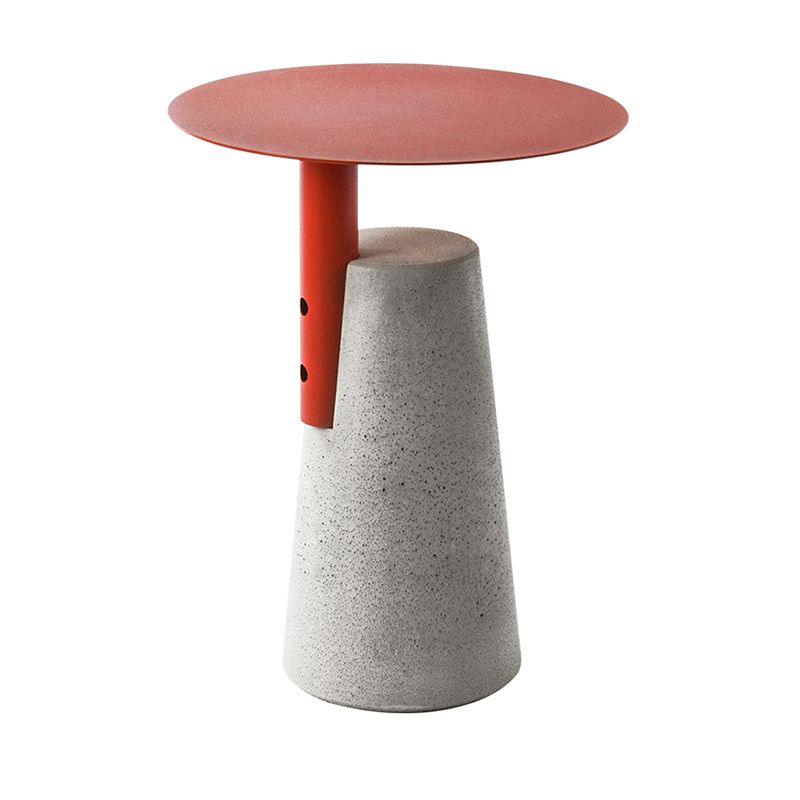 Tabella laterale superiore del ferro in calcestruzzo di divano di divano laterale tavolo