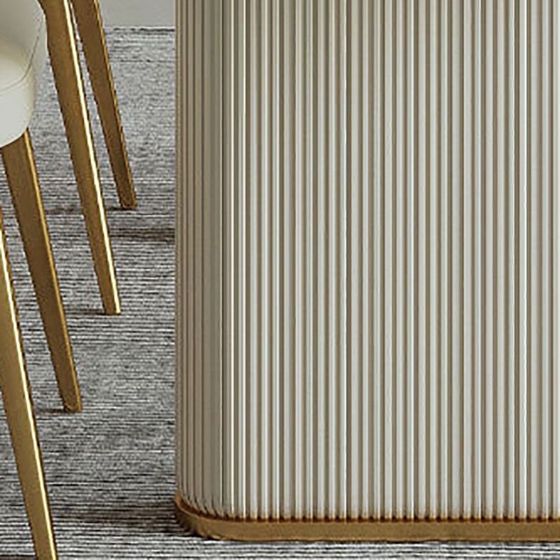 Stone Top Esstisch zeitgenössischer Rechtecktisch mit Schlittenbasis