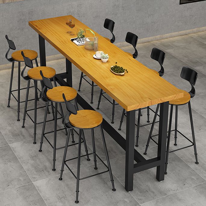 Light Brown Modern Style Bar Table Solid Wood Rectangular Bar Table with Metal Base Clearhalo 'Bar Furniture' 'Bar Tables' 'bar_tables' 'furn' 'furn_bar_tables' 'Furniture' 'furniture_bar_tables' 'Kitchen & Dining Furniture' 1200x1200_aada9dfa-37e8-4b82-bf39-9f893bc42a27