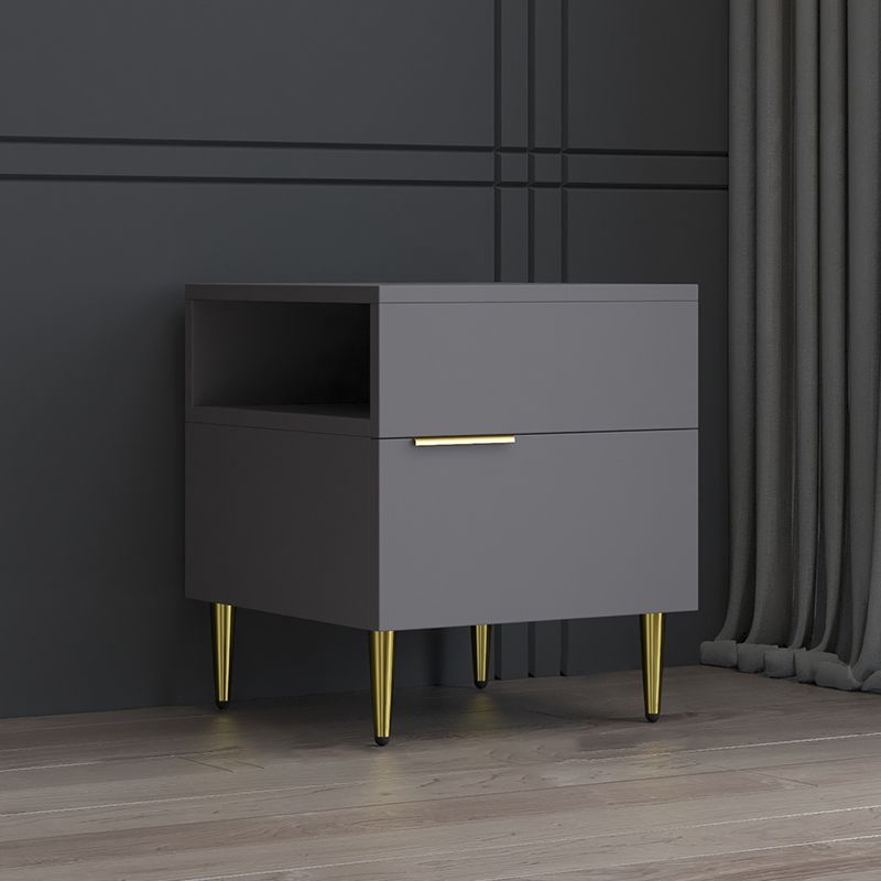 Mesa de noche de madera de imitación glamorosa de 18 pulgadas H Mesa de 1 cortavadora en gris/blanco