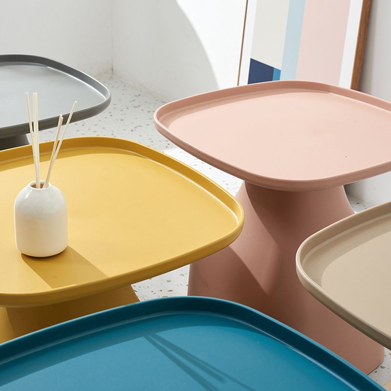 1 Single Modern Plastic Round Coffee Table Pedestal Cocktail Table Clearhalo 'Coffee & Accent Tables' 'Coffee Tables' 'coffee_tables' 'furn' 'furn_coffee_tables' 'Furniture' 'furniture_coffee_tables' 'Living Room Furniture' 1200x1200_ab3d21cd-85cb-4daf-83ff-d7be91b66286