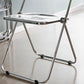 Moderne faltbare Rückenlehne Acrylstuhl mit Metallbeinen für Esszimmer