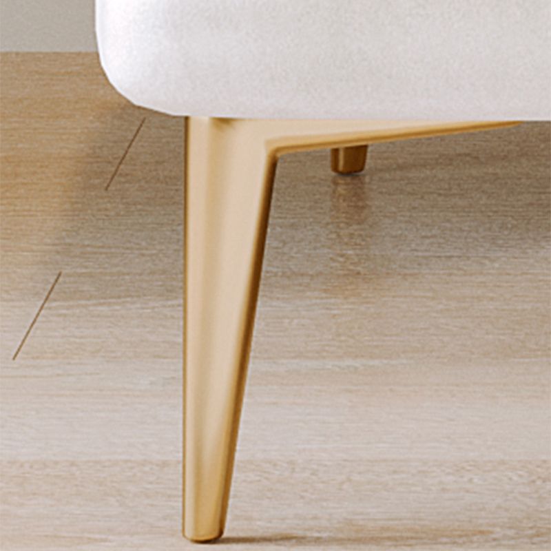 Sofá de brazo superior de almohada de terciopelo con almohada hacia atrás para sala de estar 36.22 "H