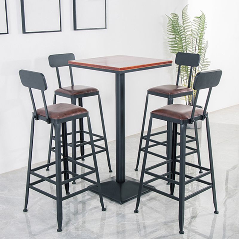 Modern Style Metal Bar Stool with Footrest and Low Back Bistro Simple Bar Stool Clearhalo 'Bar Furniture' 'Bar Stools' 'bar_stools' 'furn' 'furn_bar_stools' 'furniture_bar_stools' 'Kitchen & Dining Furniture' 'kitchen&dining_furn' 'kitchen' 'kitchen_furn' Furniture' 1200x1200_ab78b574-e66d-4160-9050-090a106934a1