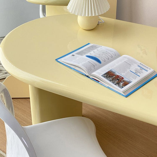 現代スタイルの楕円形のライティングデスクパインソリッドウッドホームオフィスデスク