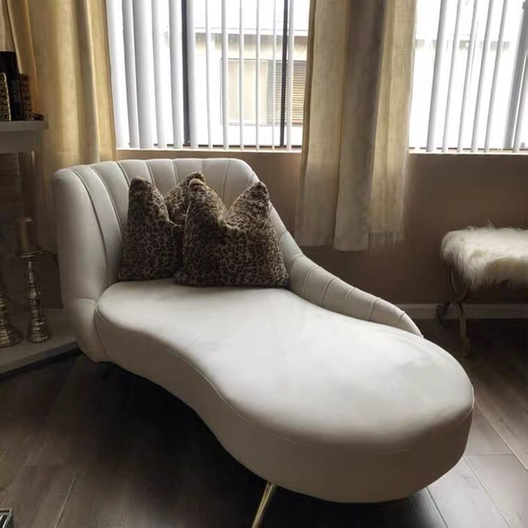 Glam Style Upholstered Cushioned Velvet Rolled Arms Chaise Lounge Clearhalo 'Chairs & Seating' 'Chaise Lounge' 'chaise_lounge' 'furn' 'furn_chaise_lounge' 'Furniture' 'Living Room Furniture' 1200x1200_abc6e88e-2e2a-419d-aac8-13075e35735d