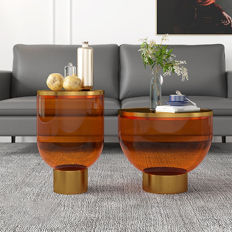 Tavolino laterale rotondo in stile contemporaneo