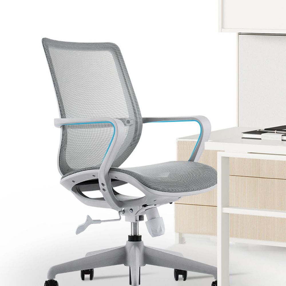 Silla de escritorio de brazos fijos modernos altura de asiento ajustable silla giratoria con ruedas