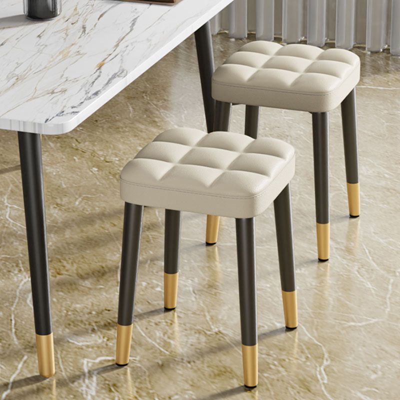 Modern Square Standard Leather Standard with Black Legs for Home Clearhalo 'furn' 'furn_ottomans_poufs' 'Furniture' 'Living Room Furniture' 'Ottomans & Poufs' 'ottomans_poufs' 1200x1200_ac94af24-928a-43f9-98fb-6fe1efb8ba03