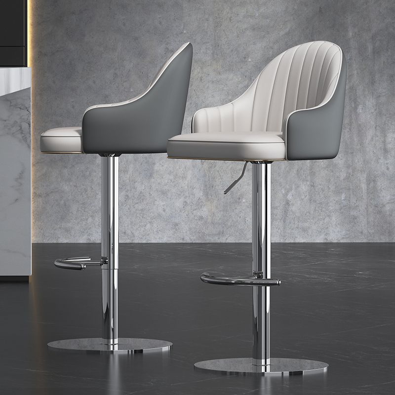 Backoutle industriale Sgabello da bar per bar con bancone elevabile in ferro con cuscino e pedale