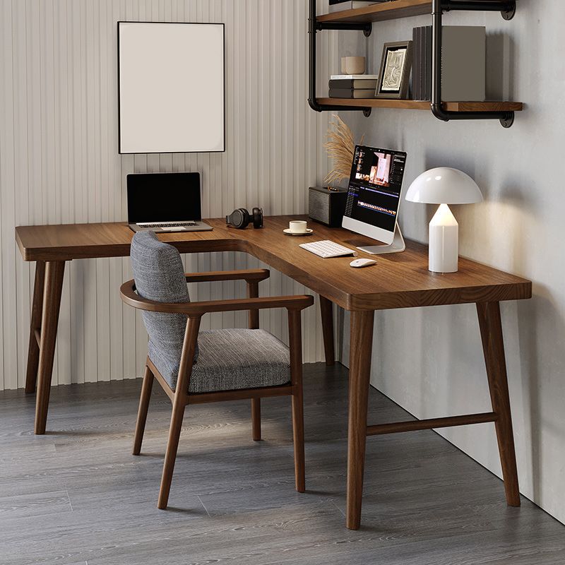 Slaapkamer massief hout schrijftafel eigentijdse stijl werkbureau