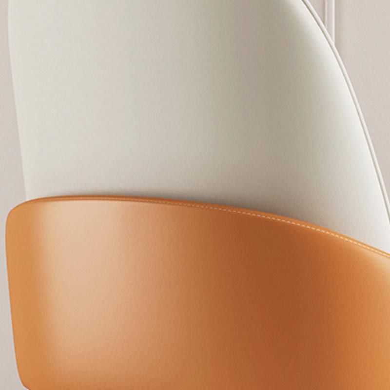 Silla de comedor de comedor glamorosa silla de comedor de cuero con patas de madera maciza