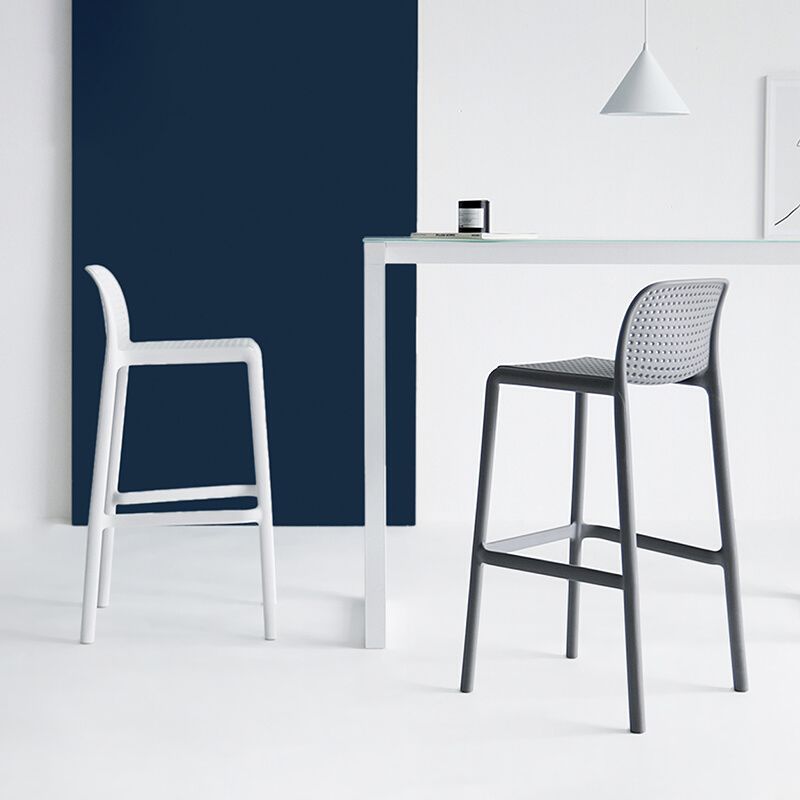 Moderne Style-Hop-Hop-Plastik-Theke-Barhocker mit Plastikbeinen für das Restaurant