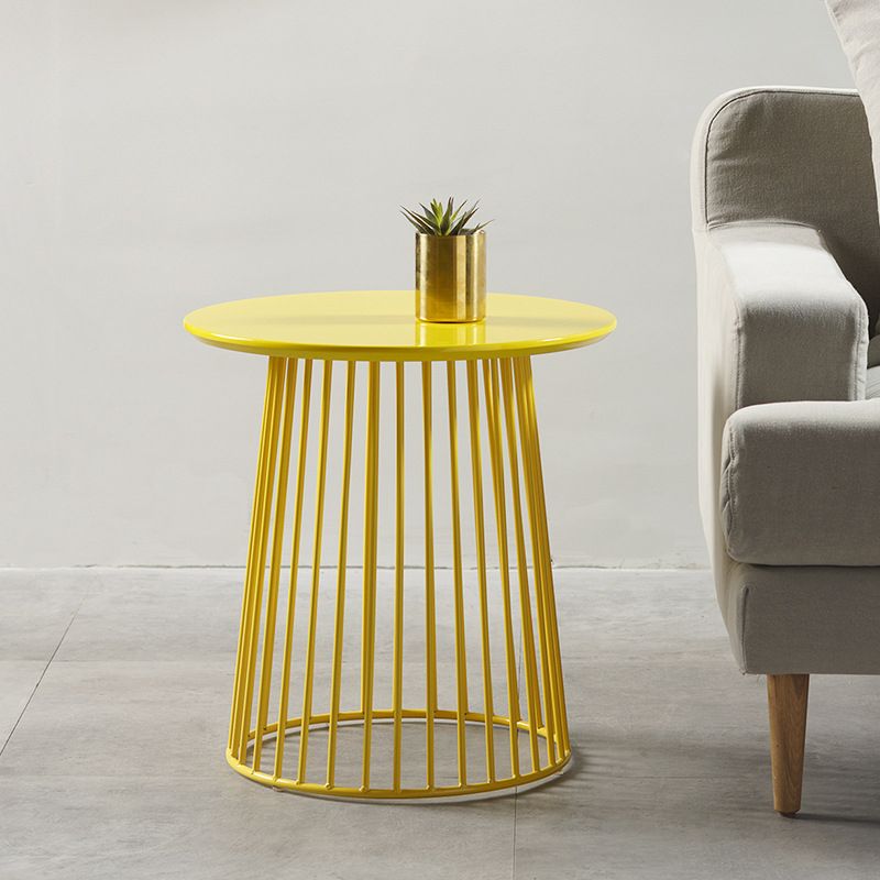 Metal Round Frame Side Table Contemporary Simple Dia 19.7" End Table Clearhalo 'Coffee & Accent Tables' 'End & Side Tables' 'end_side_tables' 'furn' 'furn_end_side_tables' 'Furniture' 'Living Room Furniture' 1200x1200_ad089847-cf46-4dc9-8486-fa3b40179305