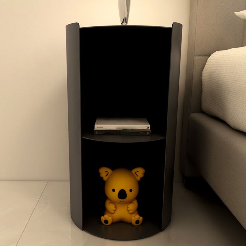 Cabinete de almacenamiento abierto contemporáneo Gabinete de metal Acento de metal Noche con estantes