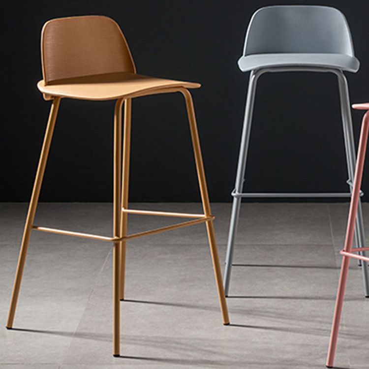 Contemporary Bar Stool Armless Plastic Low Back Counter Chair with Iron Base Clearhalo 'Bar Furniture' 'Bar Stools' 'bar_stools' 'furn' 'furn_bar_stools' 'furniture_bar_stools' 'Kitchen & Dining Furniture' 'kitchen&dining_furn' 'kitchen' 'kitchen_furn' Furniture' 1200x1200_ad4b270f-9aa1-4e83-a4ff-ac3891564a44