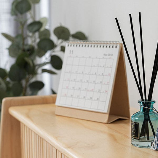 Taburete de tocador de mesa de maquillaje de madera sólida con cajones y espejo en Brone