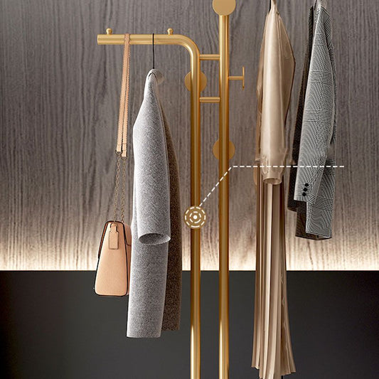 Moderner Metallkleiderbügel frei stehender Katastar mit Marmorboden