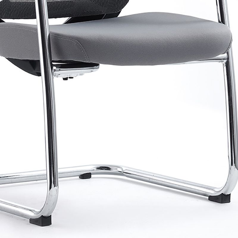 Sedia da ufficio moderna in rete Sedia da scrivania ergonomica con braccioli fissi senza angoscia