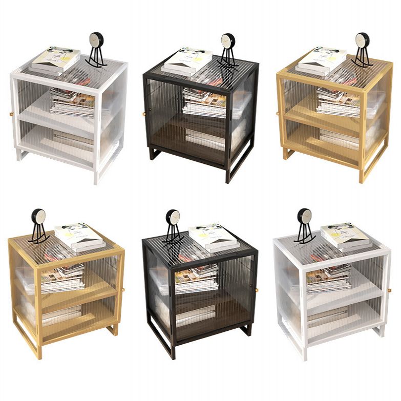 Mesa de nocturna de vidrio nocturno de metal contemporáneo con 1 puerta, 21.7 "de alto