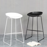 Tabourets de bar en plastique scandinaves Tabouret de comptoir intérieur avec des jambes en métal
