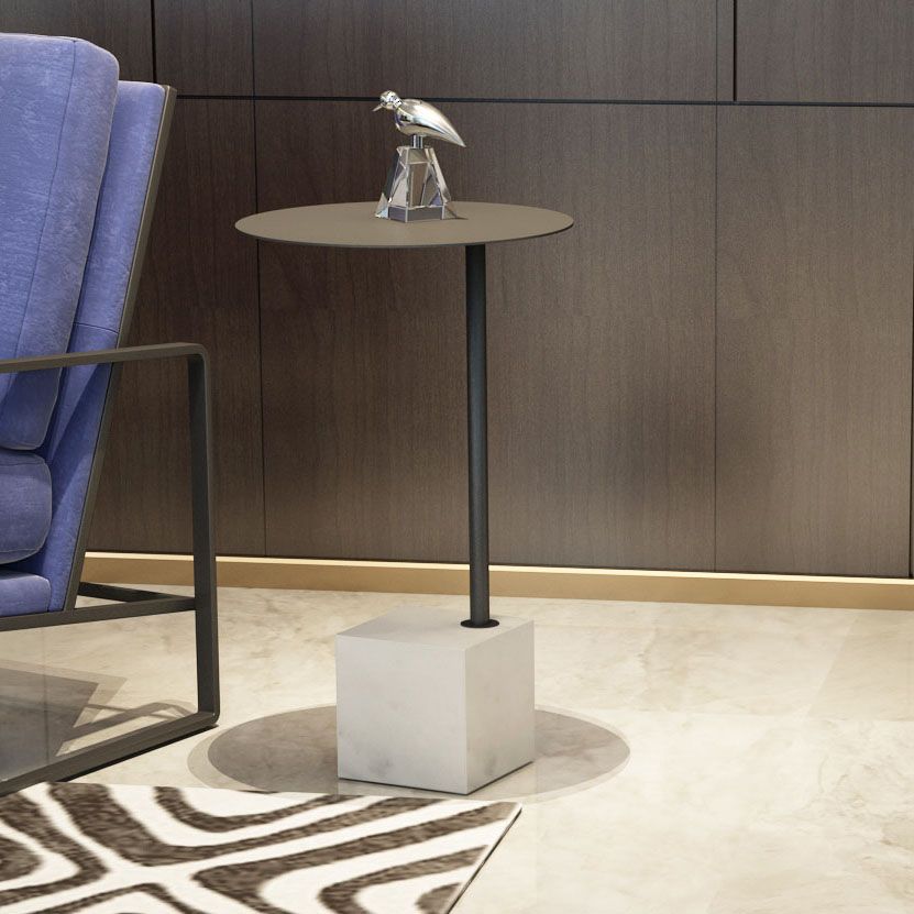 Metal Round Top Side Table 23.6" Tall Marble Pedestal End Table Clearhalo 'Coffee & Accent Tables' 'End & Side Tables' 'end_side_tables' 'furn' 'furn_end_side_tables' 'Furniture' 'Living Room Furniture' 1200x1200_ae02e32c-9c42-4e3a-9d31-40a507fd745f