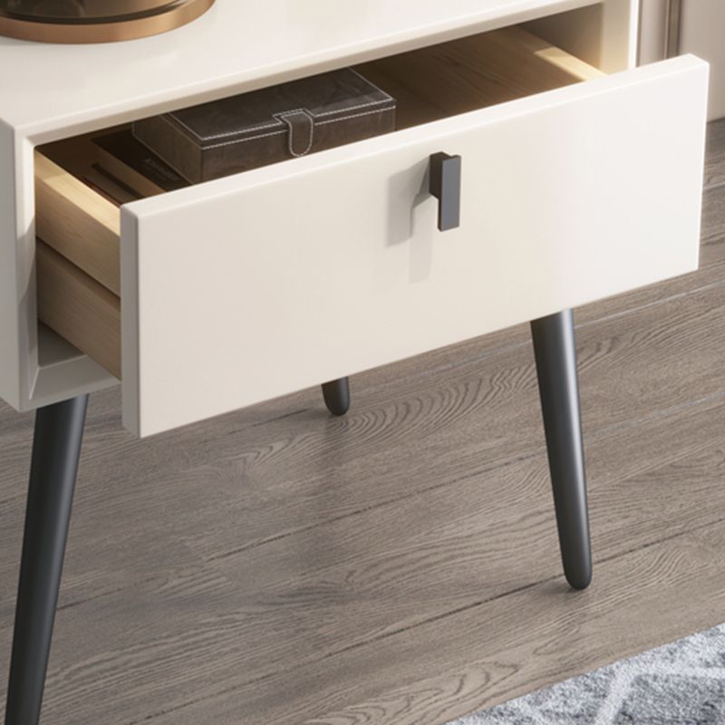 18 Inch H Nightstand 1-Drawer Storage Solid Wood Modern Night Table with Legs Clearhalo 'Bedroom Furniture' 'furn' 'furn_night_stand' 'Furniture' 'night_stand' 'Nightstands' 1200x1200_ae2d088d-9ee5-4e56-a270-4492079958fa