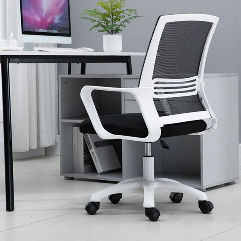 Moderne Fixed Arms Conference Chair Mesh Back Desk Chair für Büro