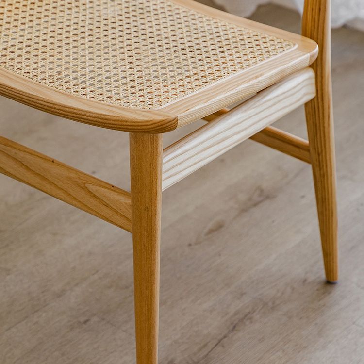 Zeitgenössischer Indoor Massivholz offener armloser Esstuhl