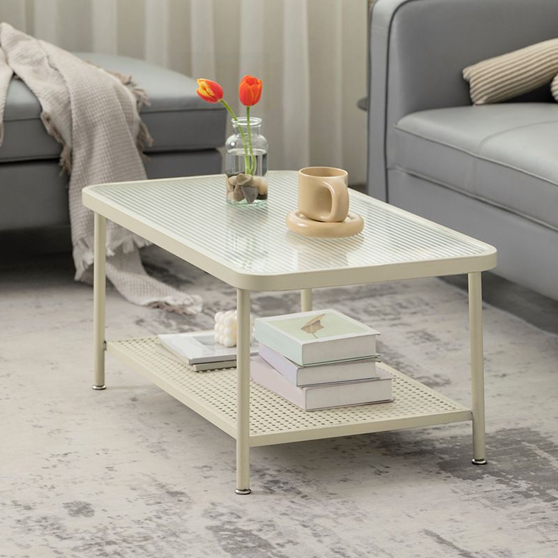 Eigentijdse rechthoekige salontafel met glazen blad en 1 plank