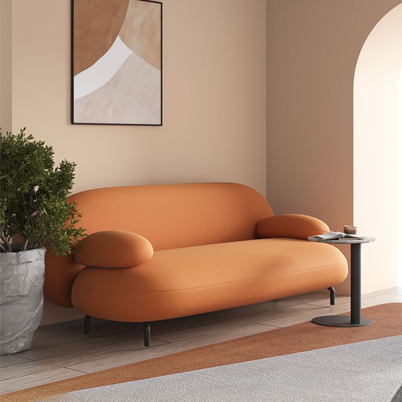 Divano arancione di divano di divano di divani in arancione in arancione