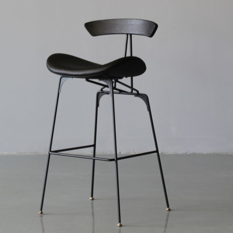 Black Iron Quilted Barstool 25.5" H Industrial Tall Stool with Contoured Seat Clearhalo 'Bar Furniture' 'Bar Stools' 'bar_stools' 'furn' 'furn_bar_stools' 'furniture_bar_stools' 'Kitchen & Dining Furniture' 'kitchen&dining_furn' 'kitchen' 'kitchen_furn' Furniture' 1200x1200_aed12043-217f-425b-87b1-7c96bc6ace23