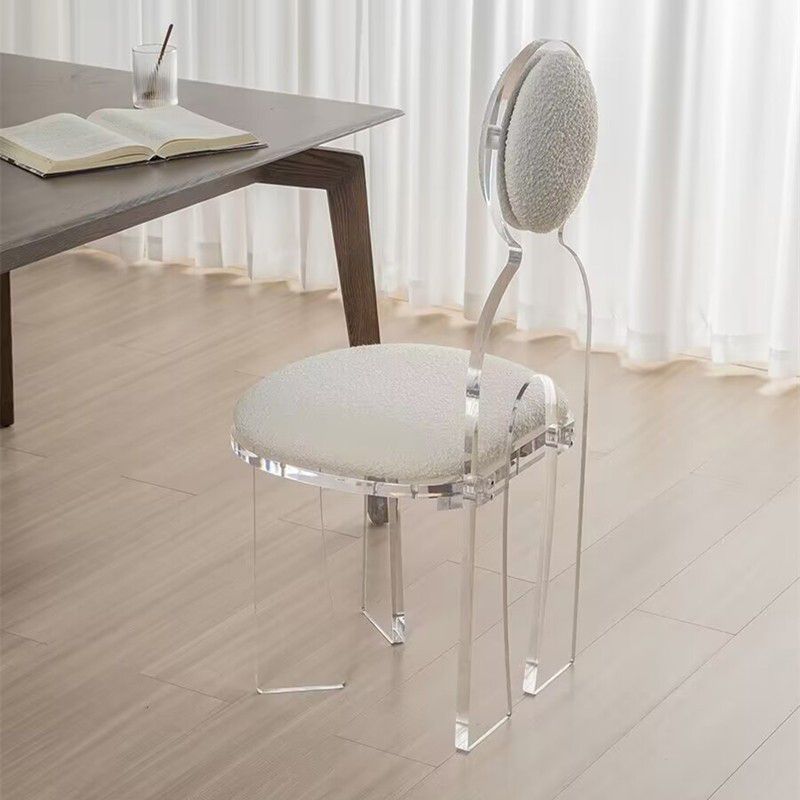 Sedie da pranzo e accento imbottite contemporanee e in plastica