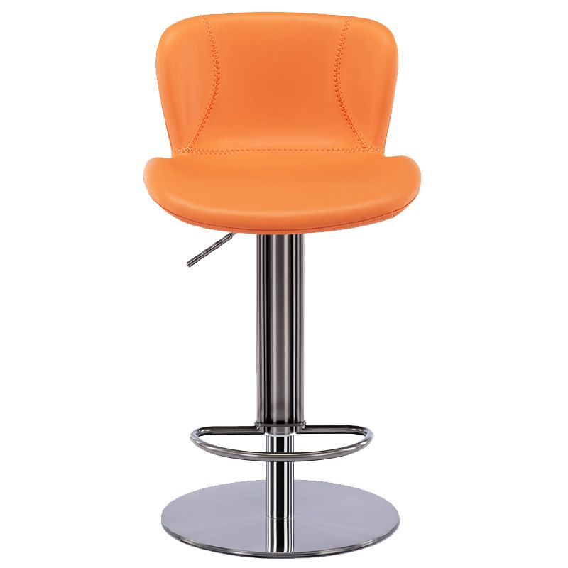 Sgabello da barretta per altezza regolabile in fuovennellata in pelle contemporanea