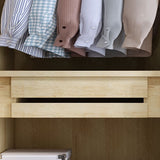 Moderno guardaroba in legno in legno in legno autoportante.