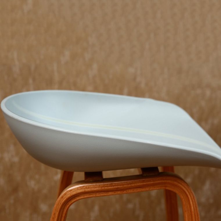 Sgabello da bar senza bracciole moderno con banco in legno in legno con poggiapiedi