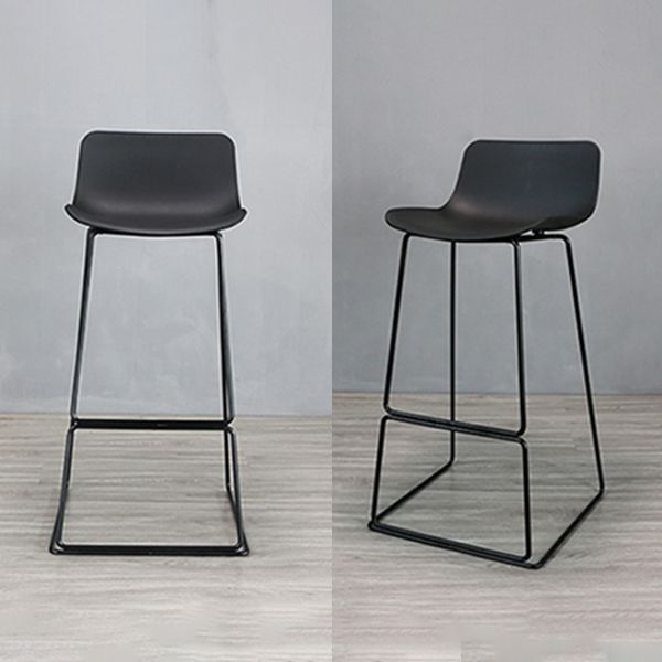 Industrial Style Barstool Metal and Plastic Bar Stool for Dinning Room Clearhalo 'Bar Furniture' 'Bar Stools' 'bar_stools' 'furn' 'furn_bar_stools' 'furniture_bar_stools' 'Kitchen & Dining Furniture' 'kitchen&dining_furn' 'kitchen' 'kitchen_furn' Furniture' 1200x1200_b05075dc-1447-4ae5-89b5-20d977ace00e