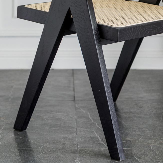 現代バルコニーウッドアームチェアマット仕上げオープンダイニングチェア