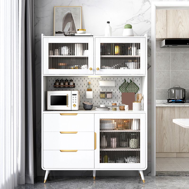 Buffet de comedor de piedra lateral de estilo glamorial con gabinetes y cajones